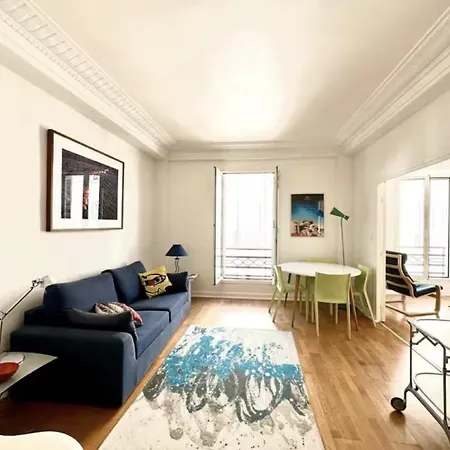 Charming Apartment Steps Away From La Croisette And Palais De Festival